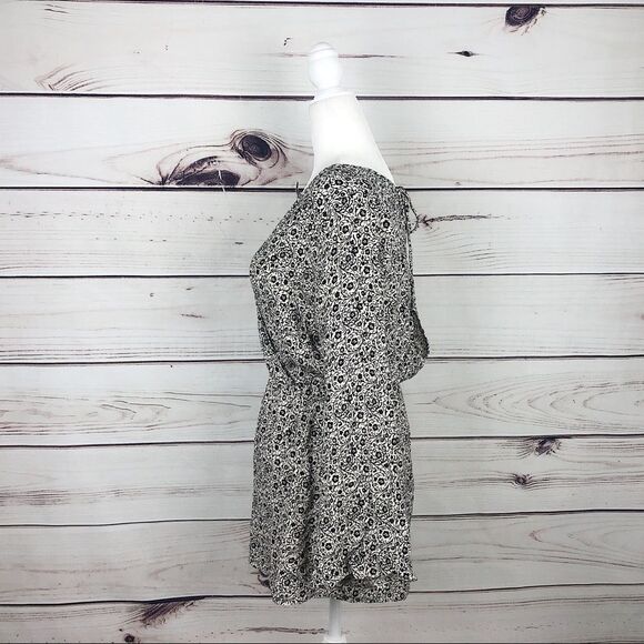 JONDIE Boutique Cream Floral Long Sleeve Romper - Picture 7 of 10